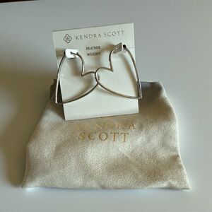 Kendra Scott Featherweight Silver Heart Hoops — Everyday Chic?